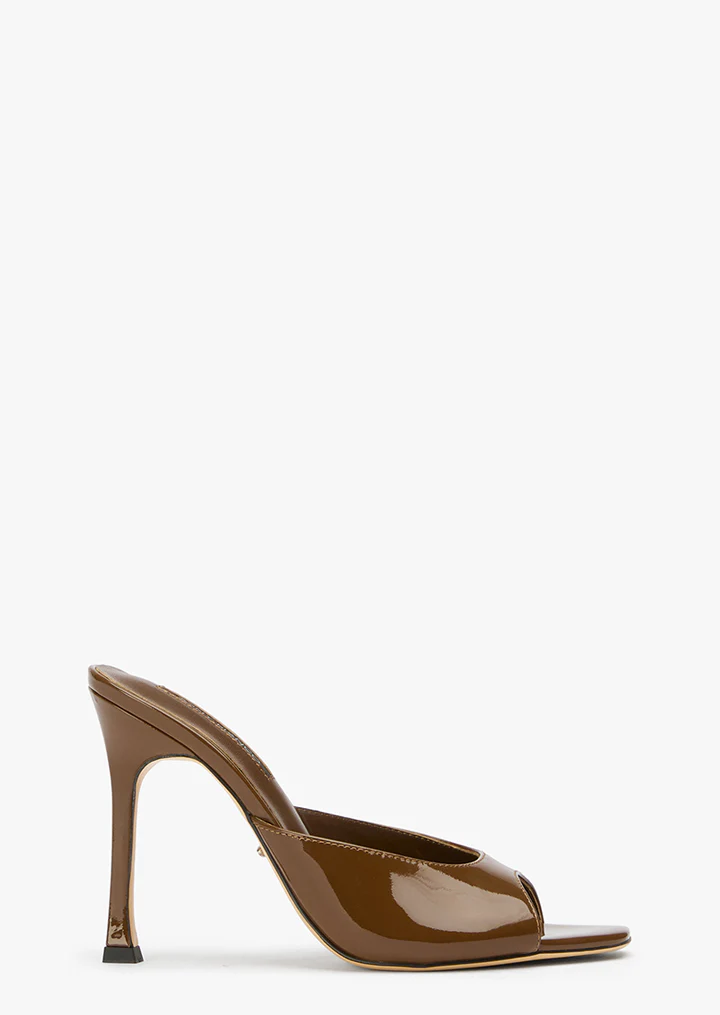 Dreamer Mocha Patent