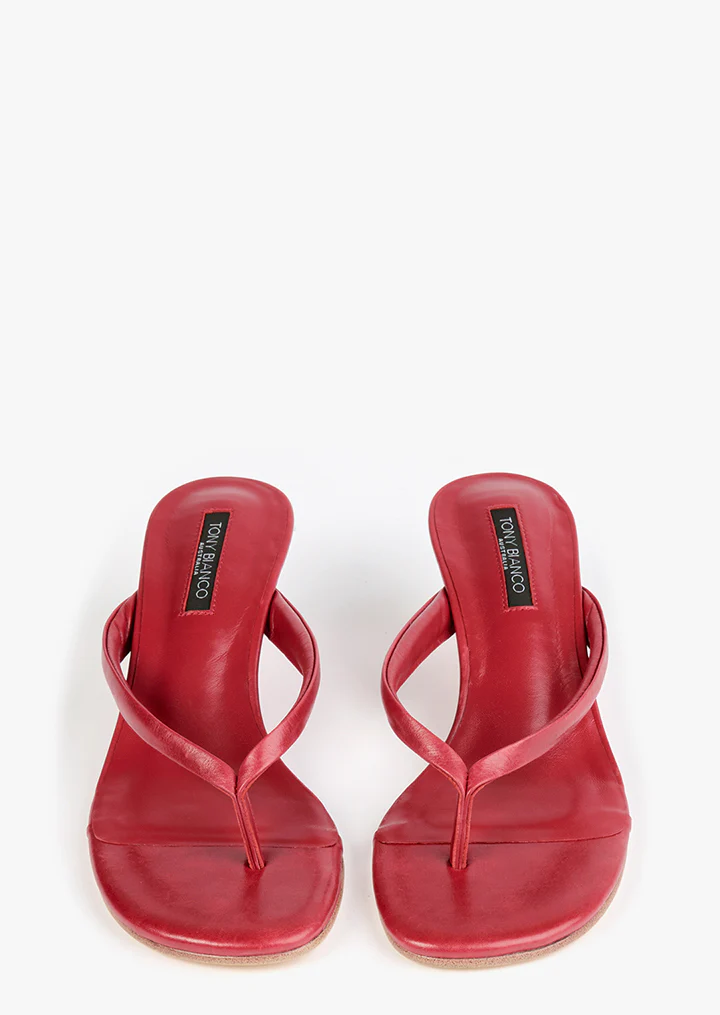 Edgy Scarlet Vintage