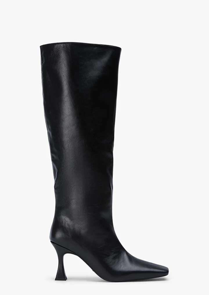 Fabulous Black Venice