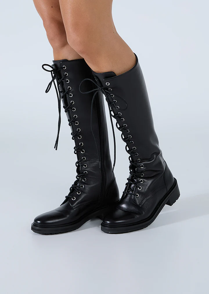 Hurricane Black Como