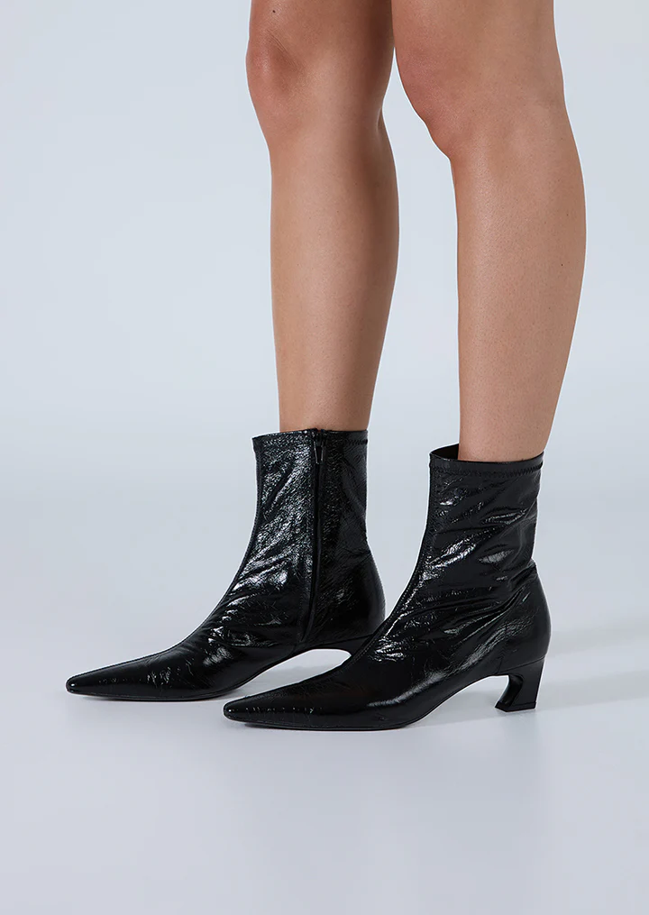 Margot Black Crinkle