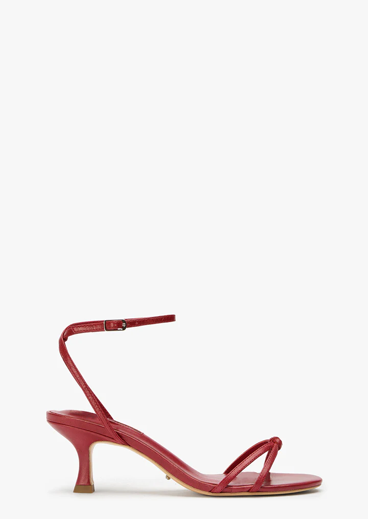 Rusky Scarlet Vintage