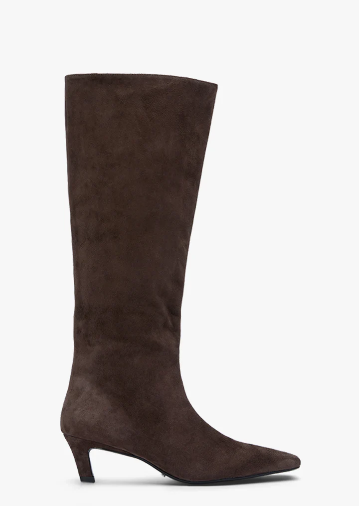 Evysa Espresso Suede