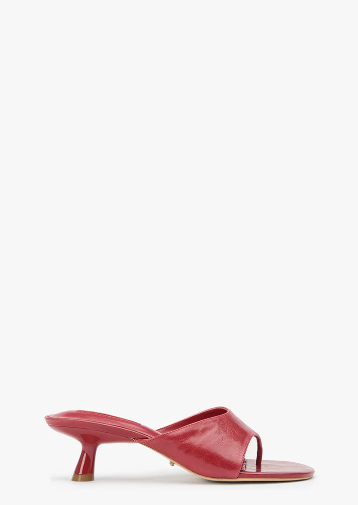 Kruz Scarlet Vintage