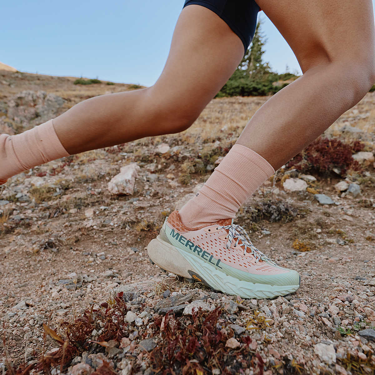 Women's Agility Peak 5