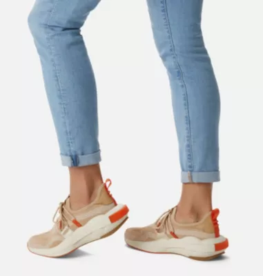 Women's Explorer™ Defy Low Sneaker