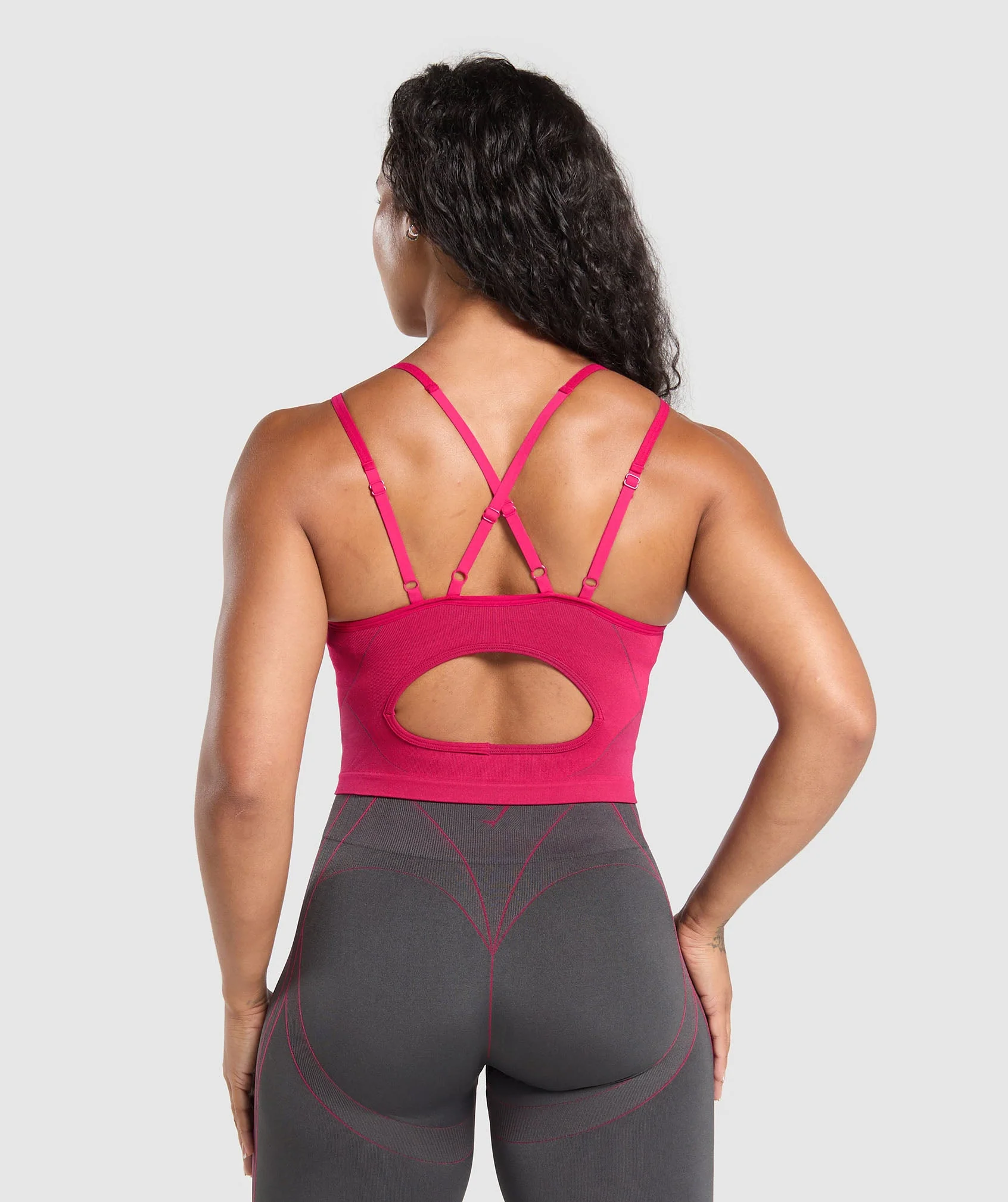 Apex Contrast Tank With Shelf