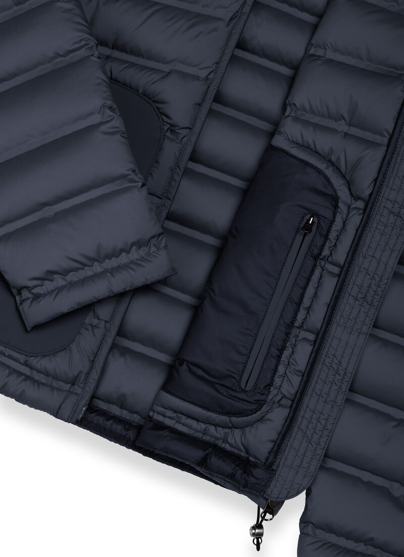 Seamless quilted down jacket with smooth inserts