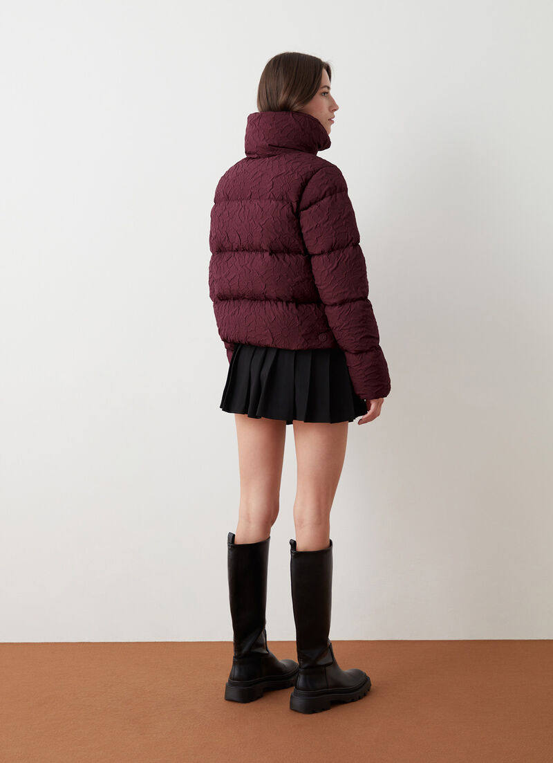 Short down jacket with 3D floral design