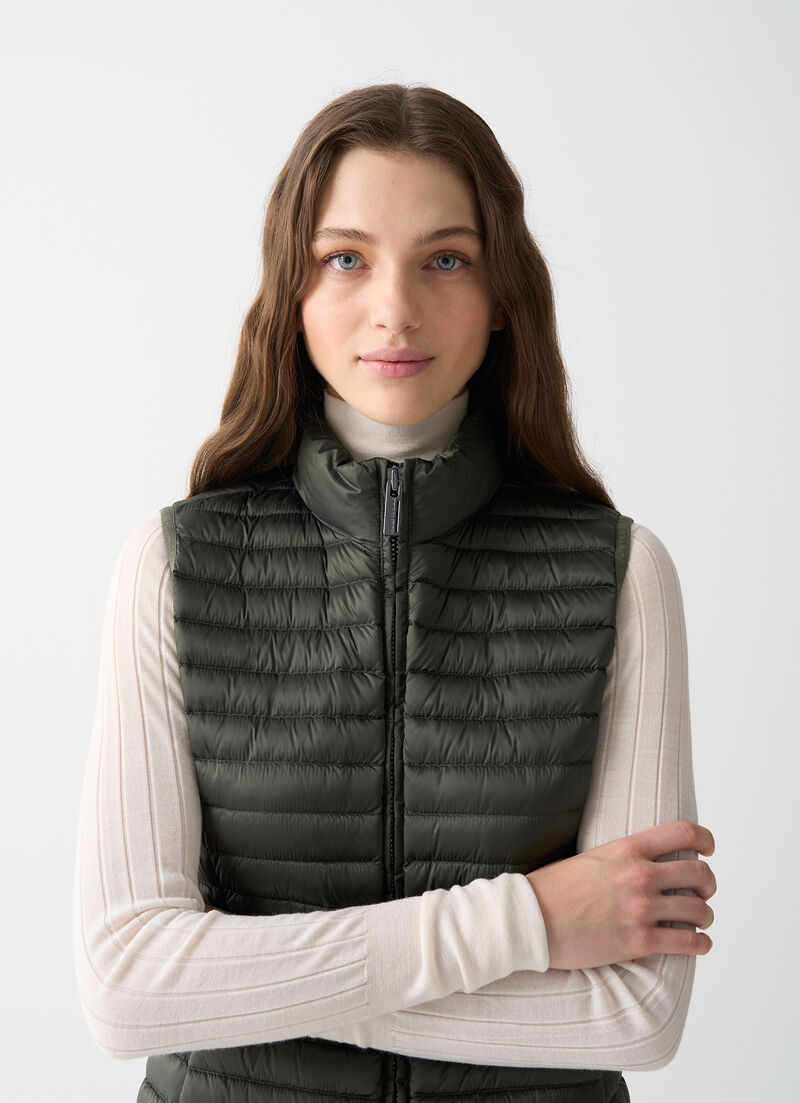 Lightweight down gilet