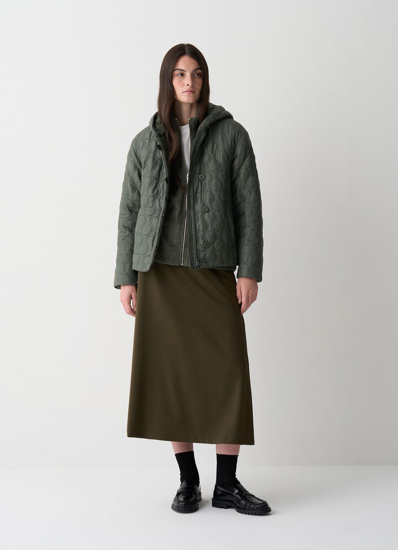 Light teardrop-quilted jacket.