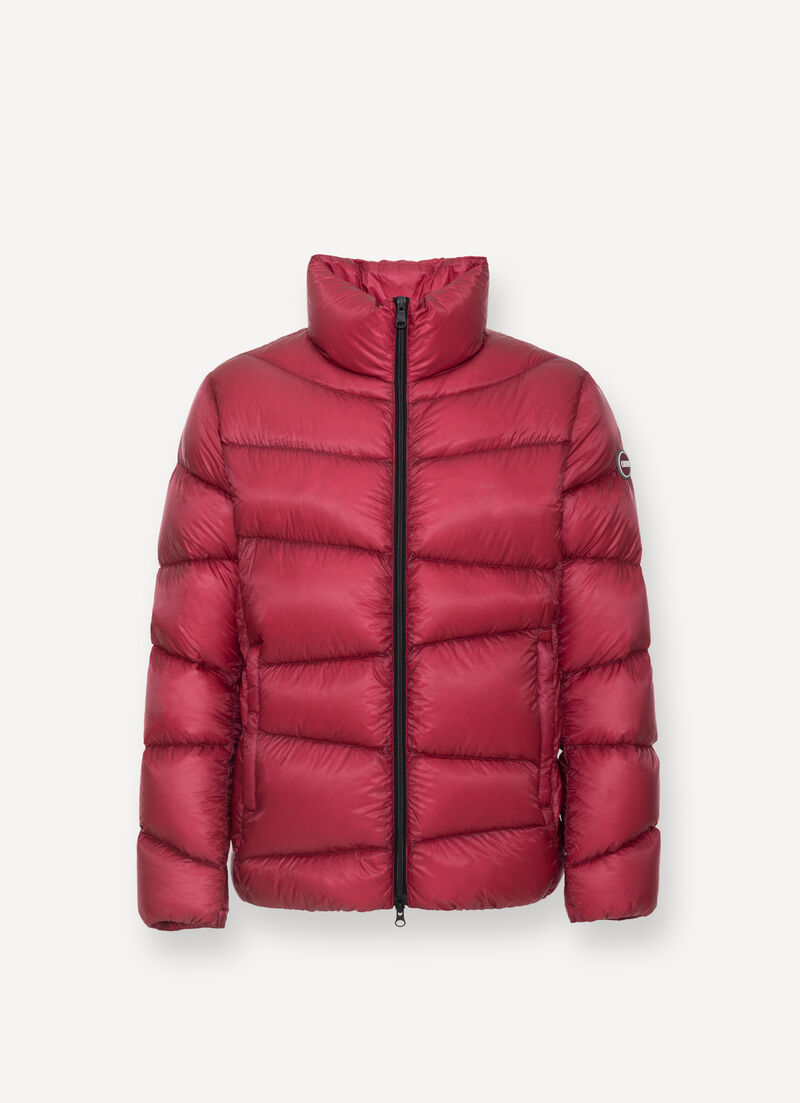Ripstop nylon down jacket with wavy quilting