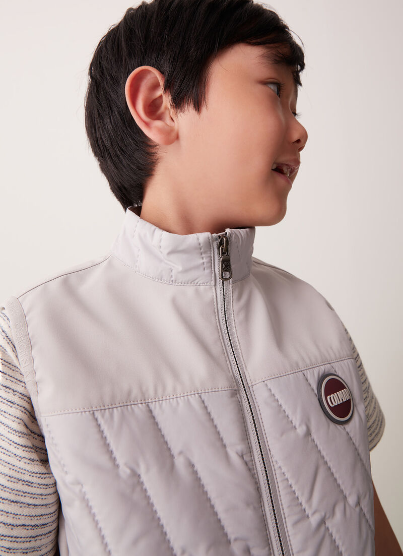Gilet with ultrasonic stitching