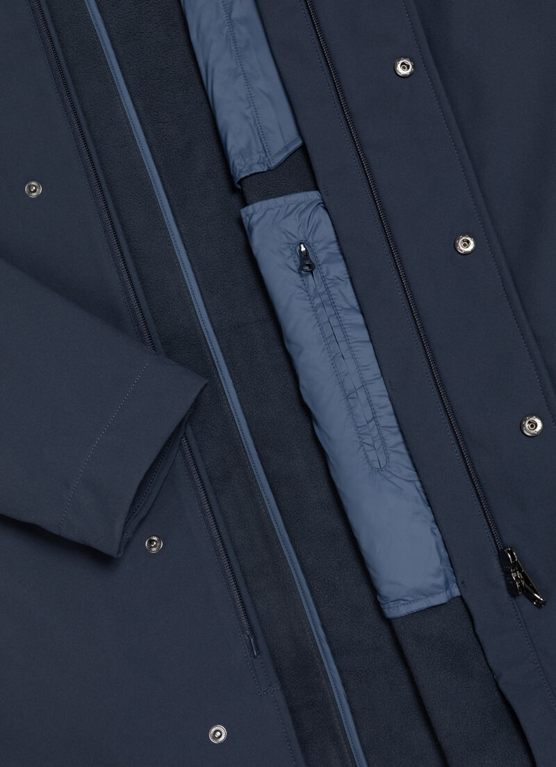 Autumn-weight softshell coat