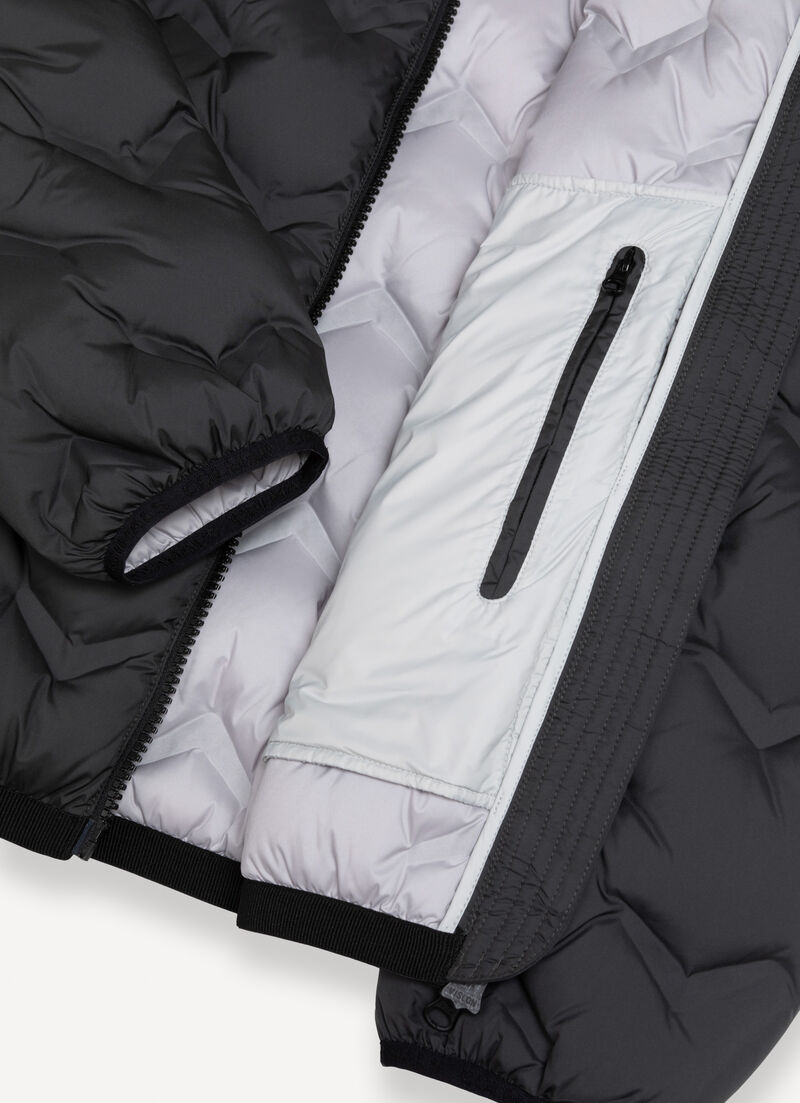 Short down jacket with seamless design