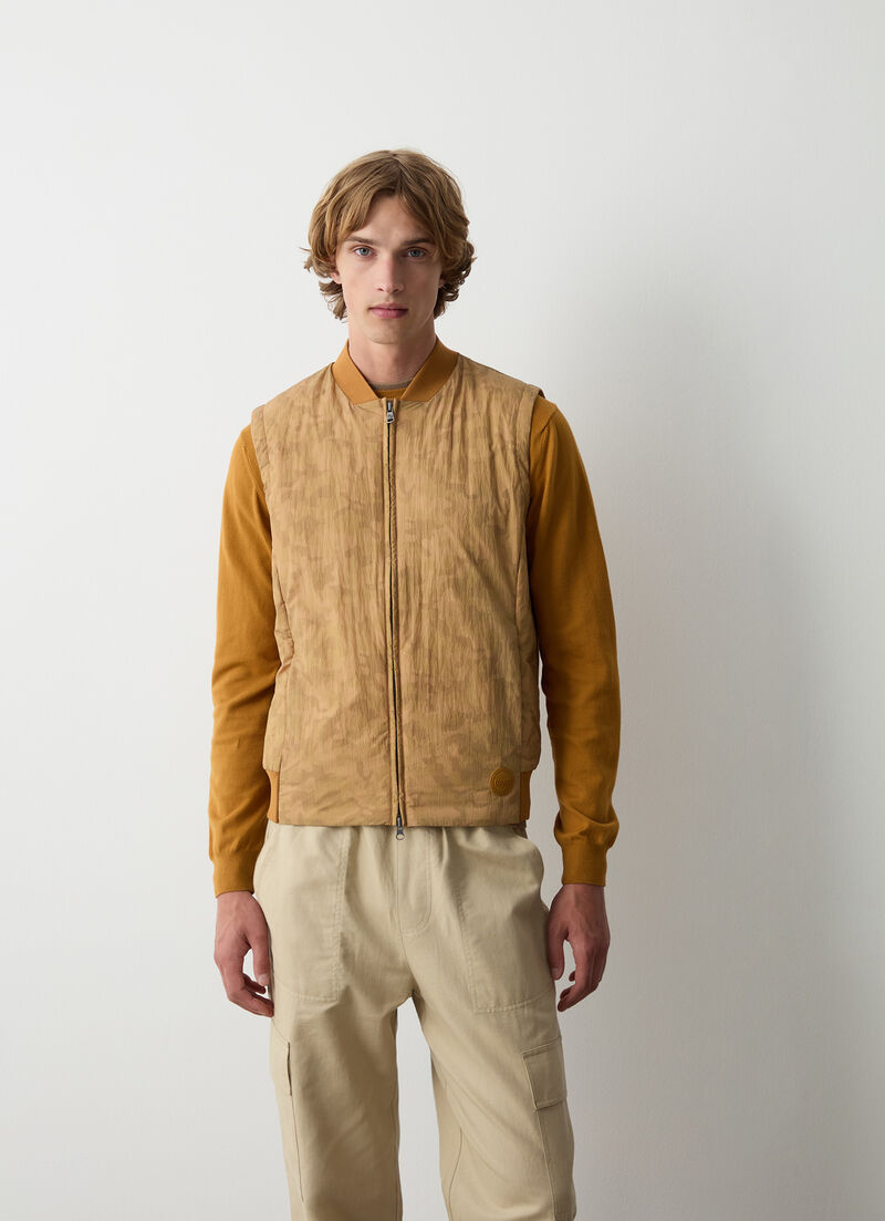 Camouflage down-padded gilet