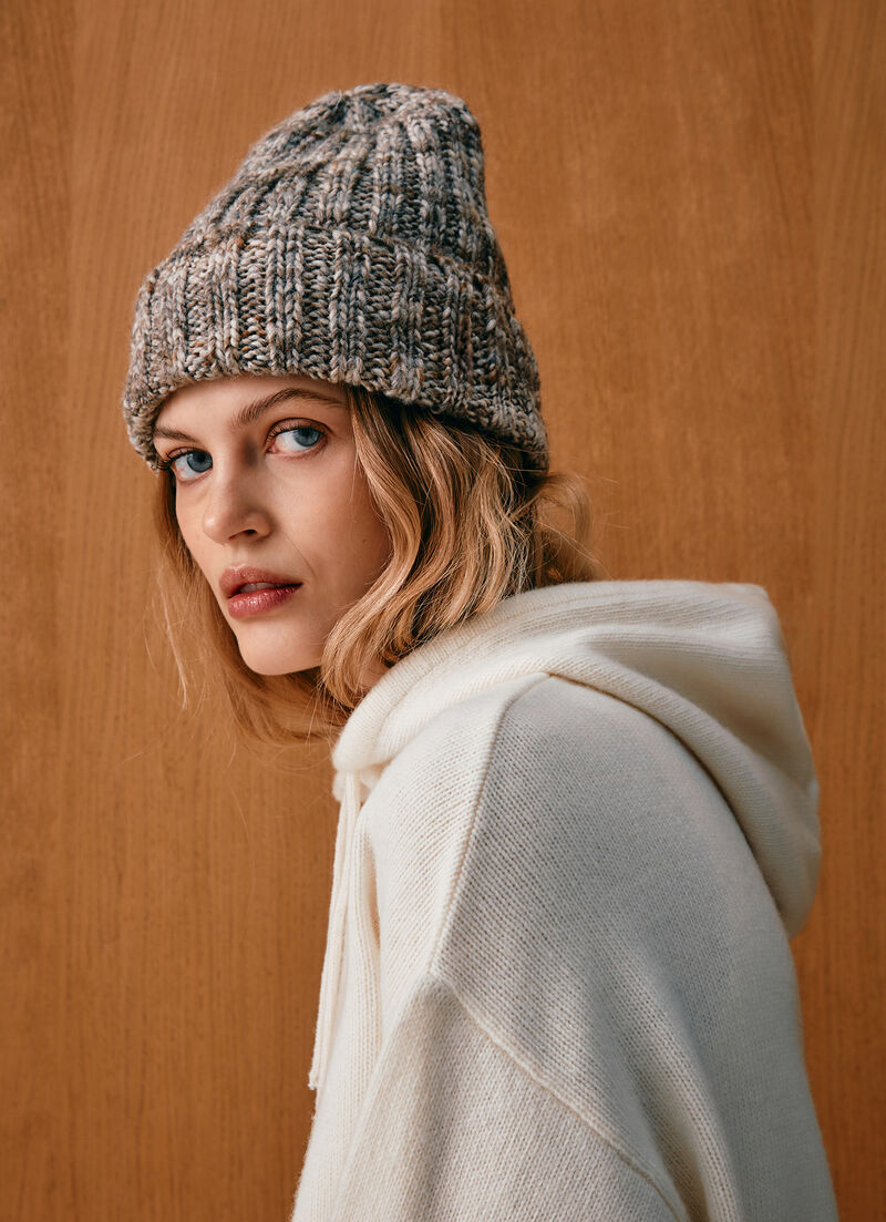 Wool-blend jumper with hood