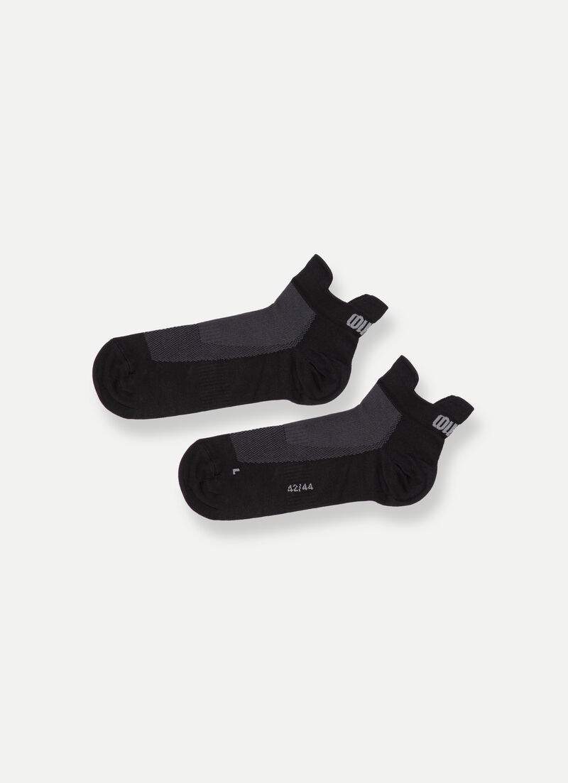 Short unisex socks with jacquard logo