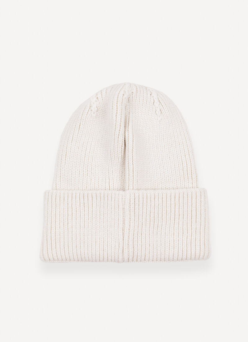 Unisex chenille-effect hat