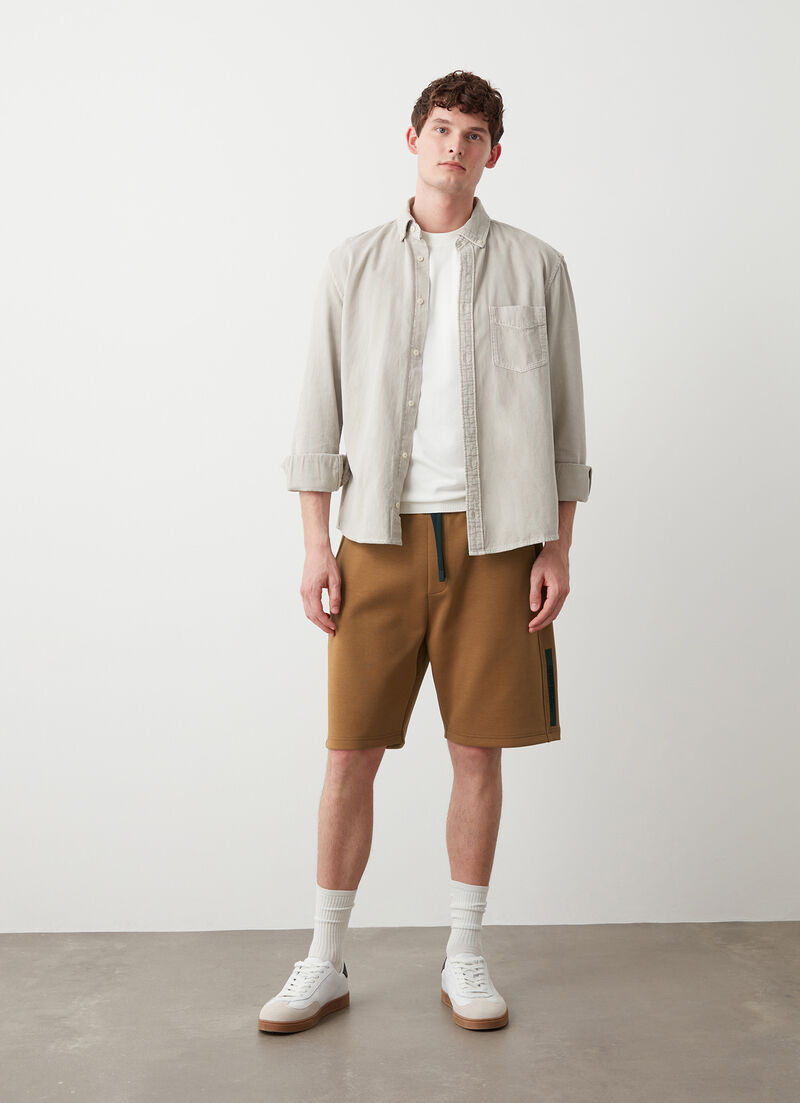 Fleece shorts with logo tape