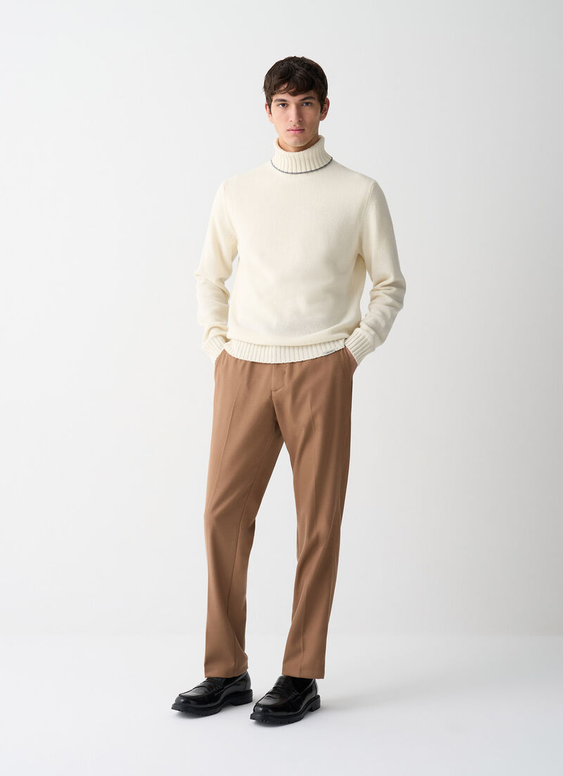 Polo-neck with tricolour detailing