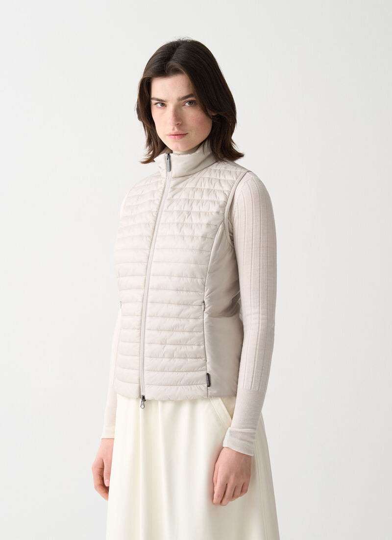 Ultra-lightweight vest