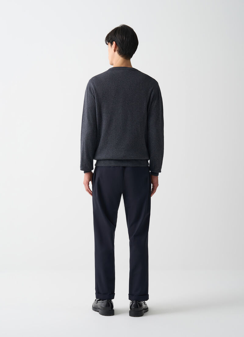 Fine-knit pullover