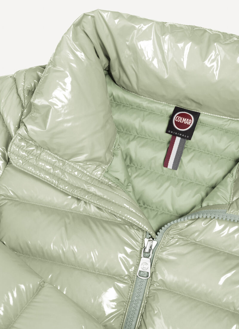 Super-glossy down jacket with drawstring