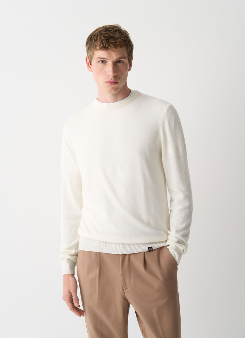 Fine-knit pullover