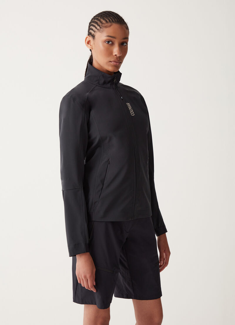 Partially heat-sealed softshell jacket