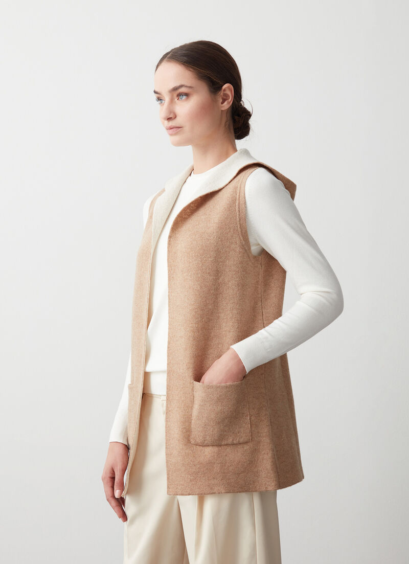 Open two-tone wool baize vest