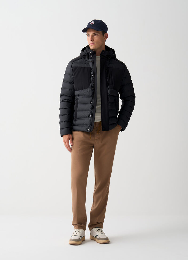 Seamless down jacket with removable hood