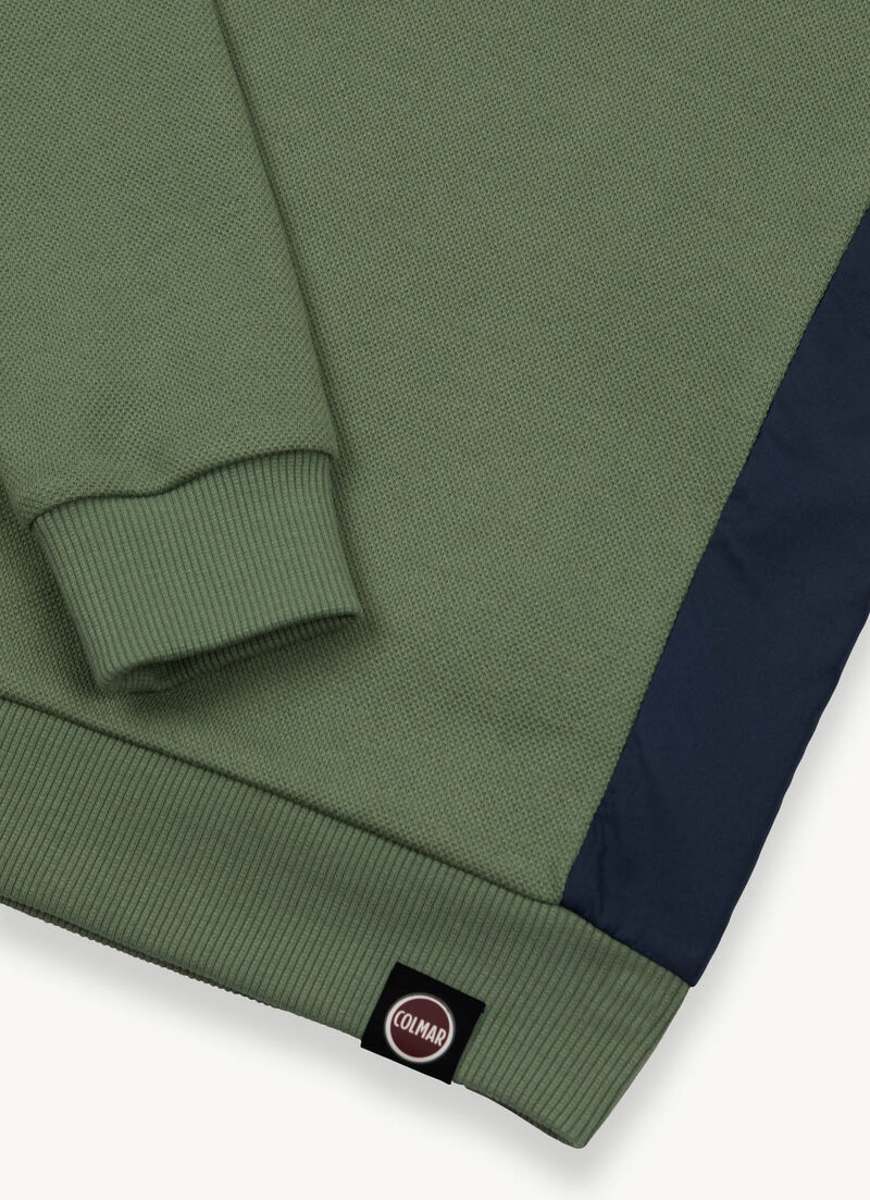 Crewneck sweatshirt made of cool piqué interlock fabric