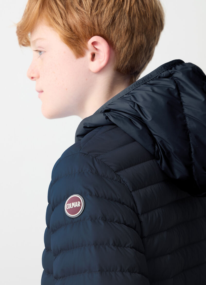 Short hooded down jacket