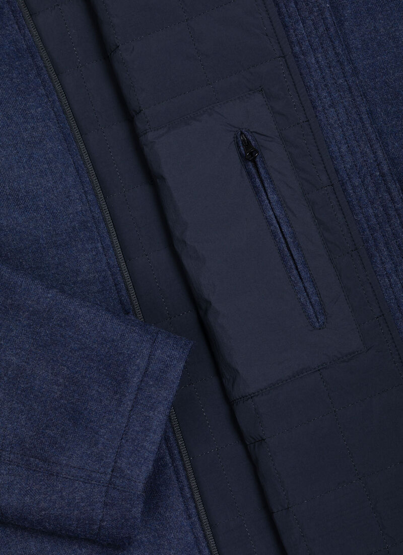 Lightweight wadded shirt jacket.