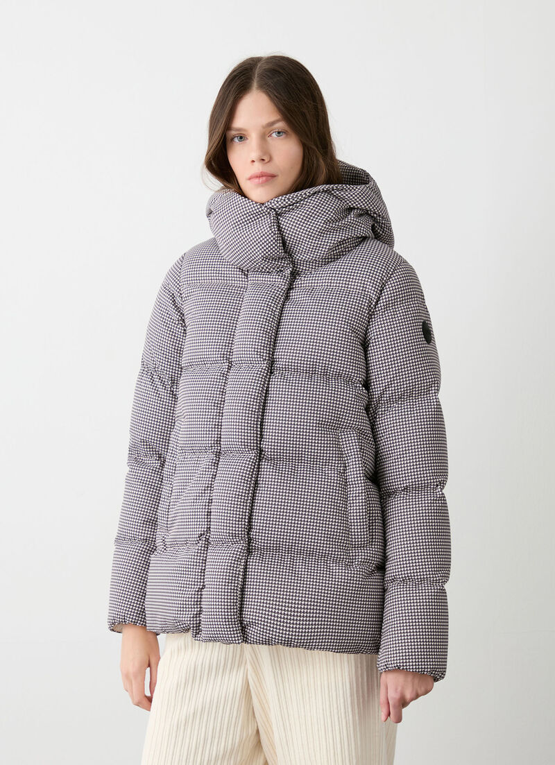 Houndstooth down jacket with maxi-hood