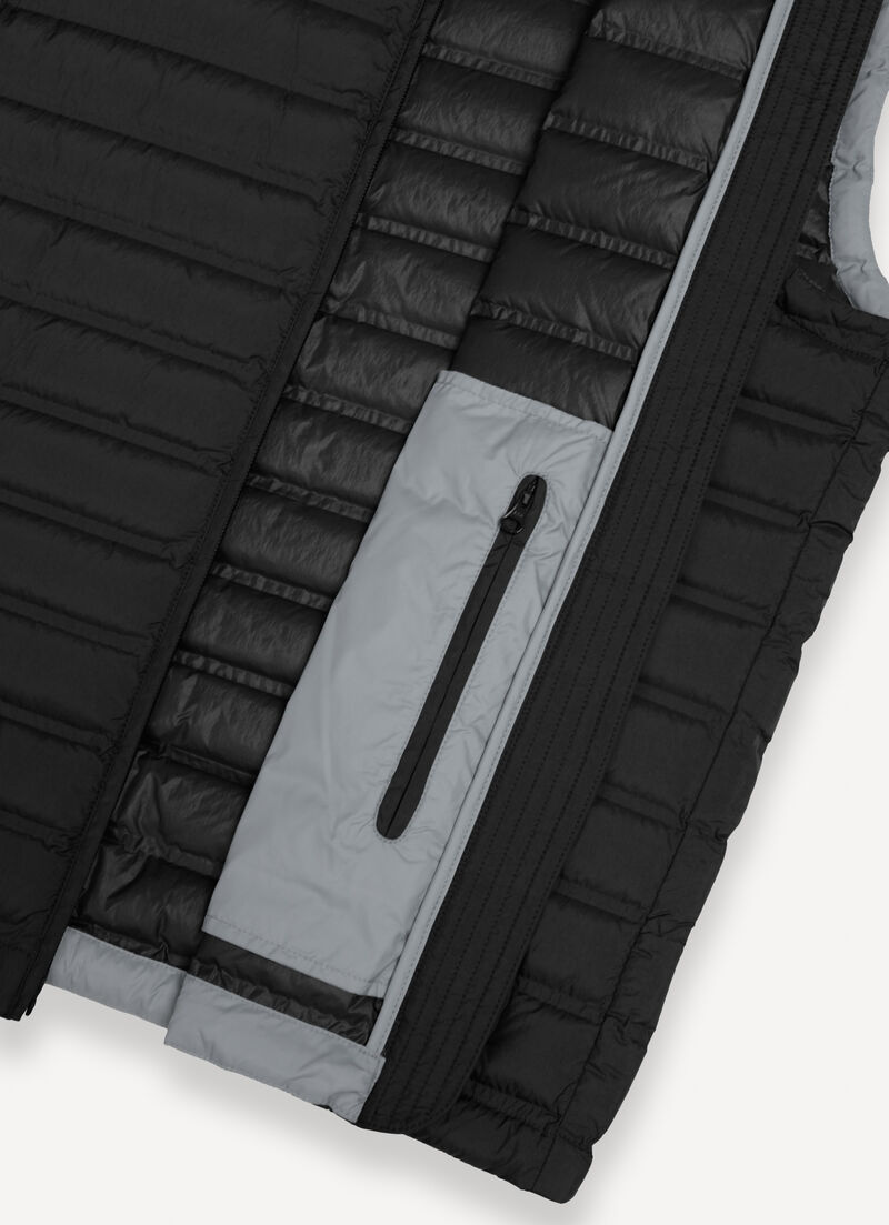 Seamless down-padded vest