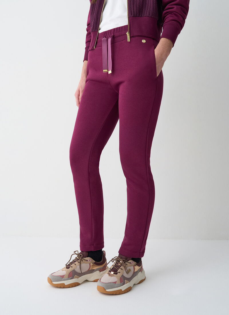 Tracksuit bottoms with drawstring
