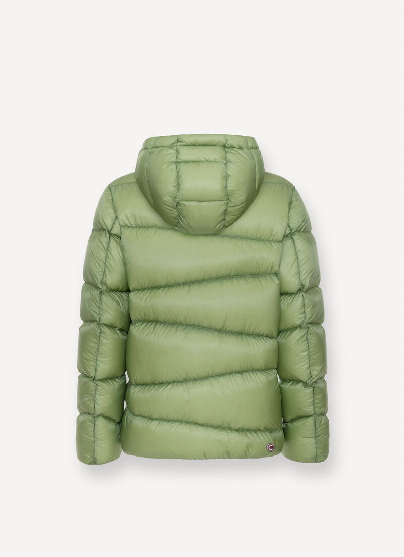 Ripstop nylon down jacket with wavy quilting
