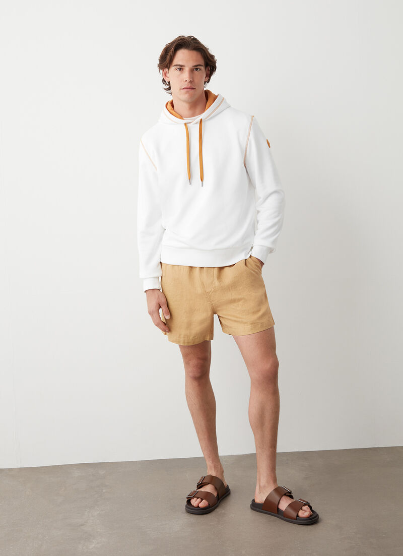 Sweatshirt with colourful details