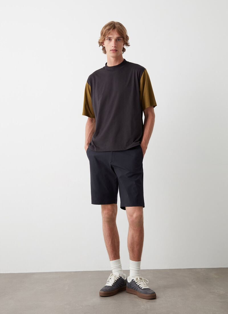 Oversized two-tone T-shirt