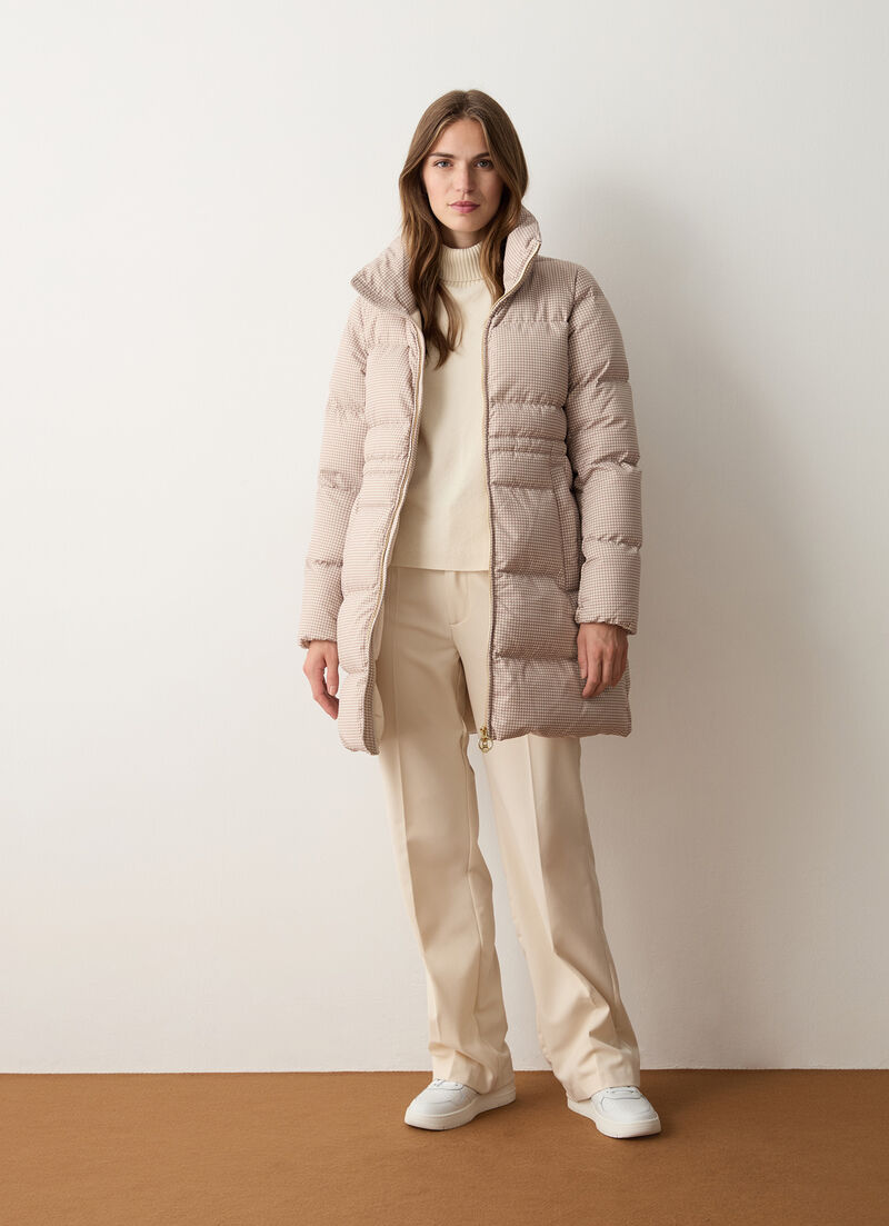 Houndstooth-print down jacket with high collar