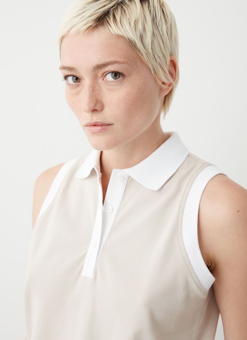 Sleeveless polo-shirt