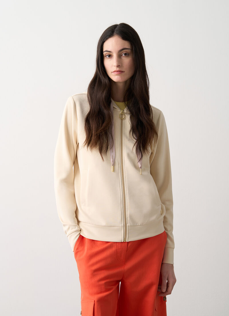 Zip-up hoody