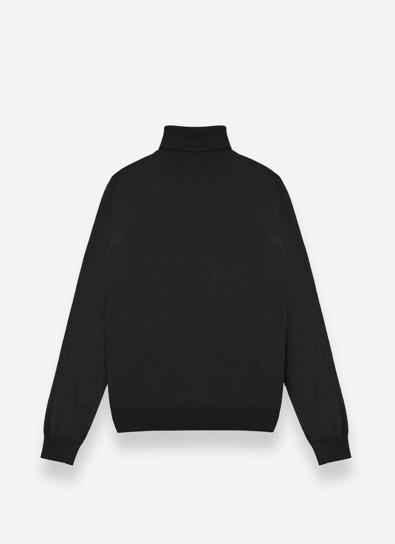Fine knit polo-neck jumper