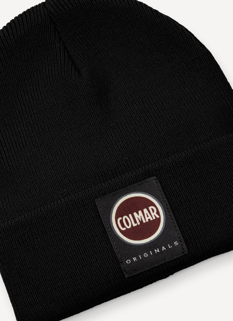 Hat with turn-up cuff