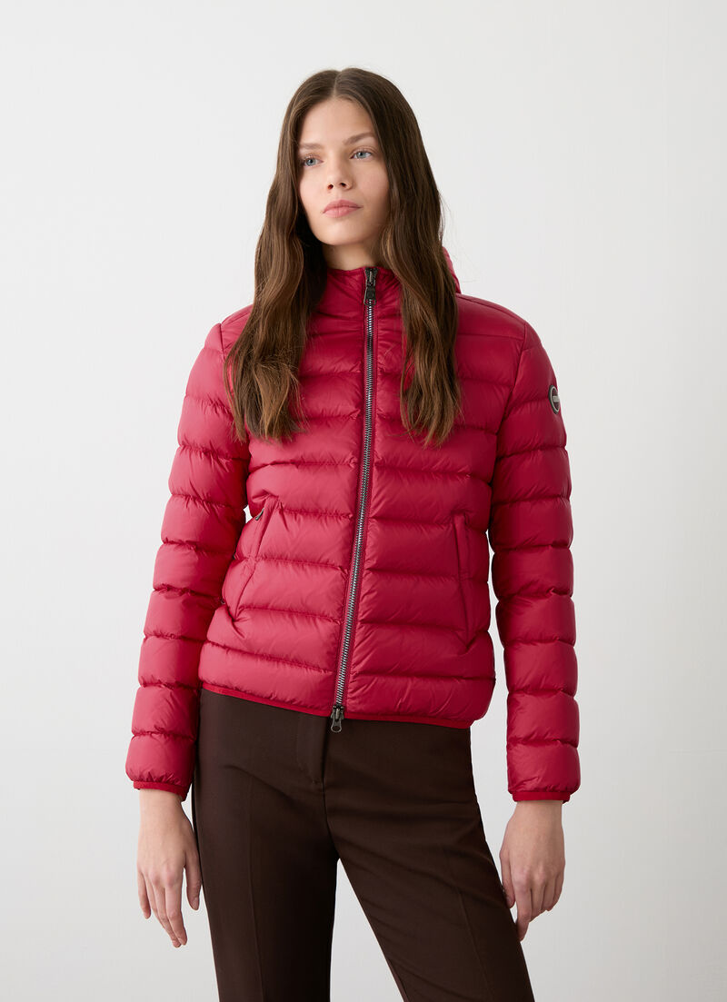 Short down jacket with attached hood