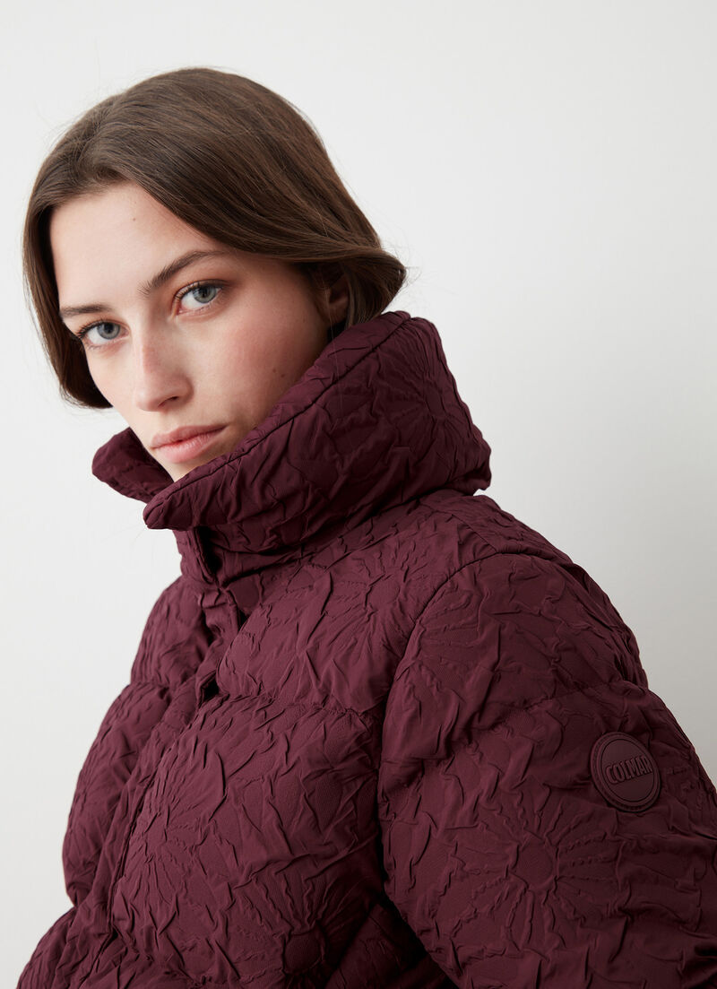 Short down jacket with 3D floral design