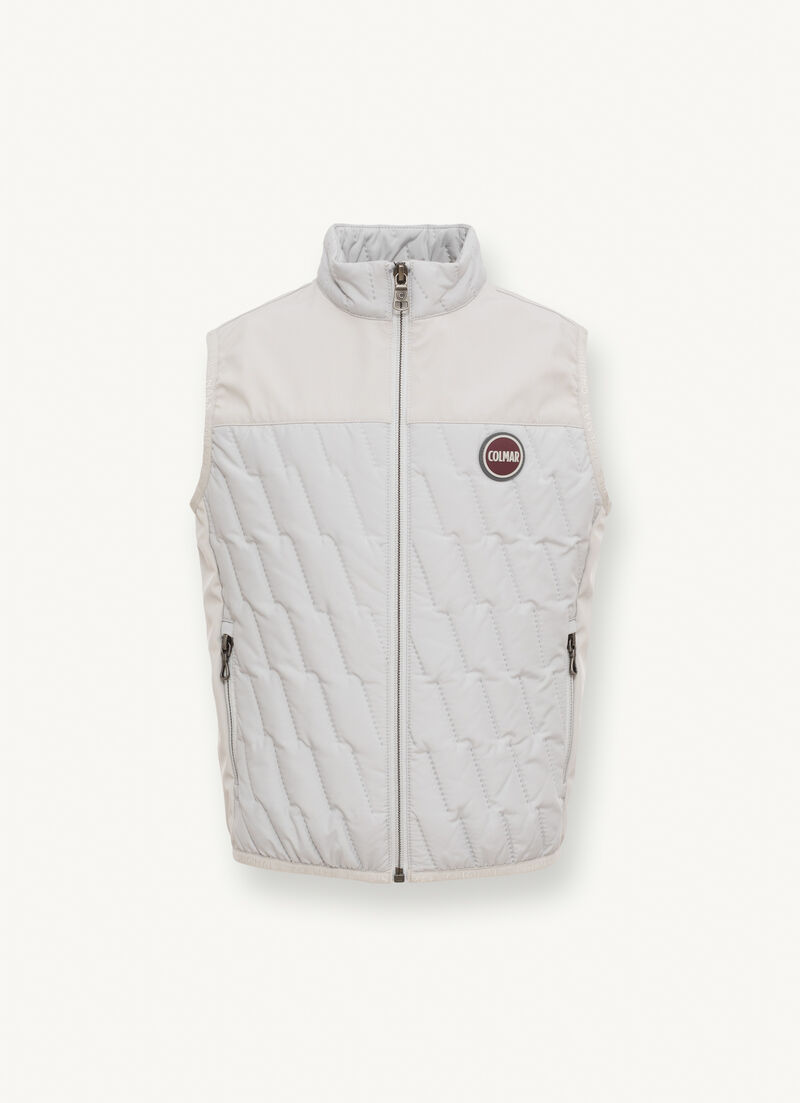 Gilet with ultrasonic stitching