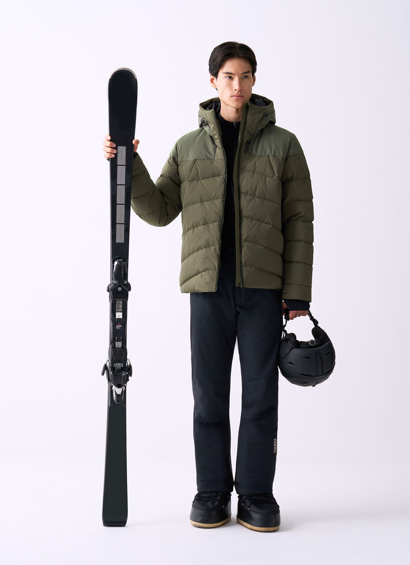 Ski gloves with stretch inserts